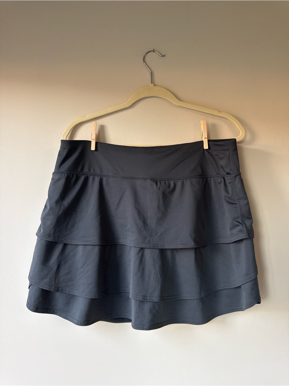 Athleta Grey Tiered Skort